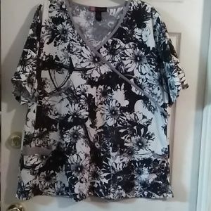 Medical scrub top size 2x